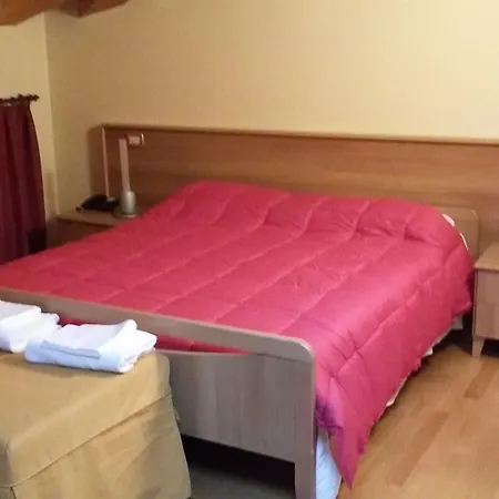 Al Municipio Hotel 2*